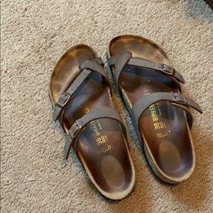 Size 39 women’s birkenstocks
